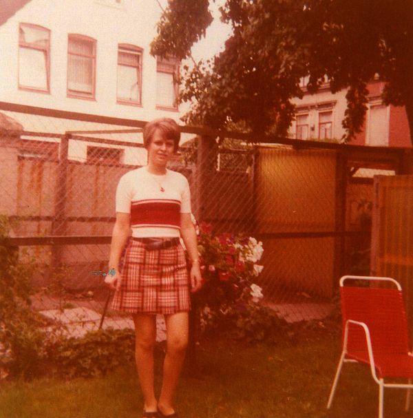 Monika Stahn (1968 im Garten das Jacobi-Hauses)